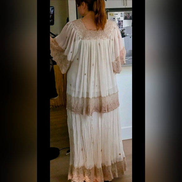 Badgley Mischka Top Skirt Set Cottage Core Bohemian Magnolia Cream Pearl Lace - Picture 2 of 15